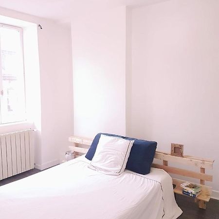Charmant Logement A Vierzon Centre Exterior photo